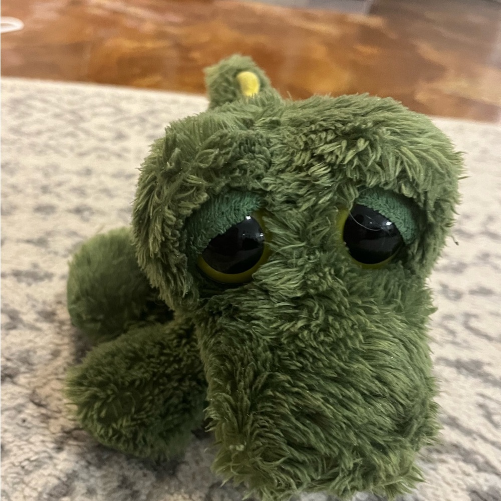 alligator stuffed animal